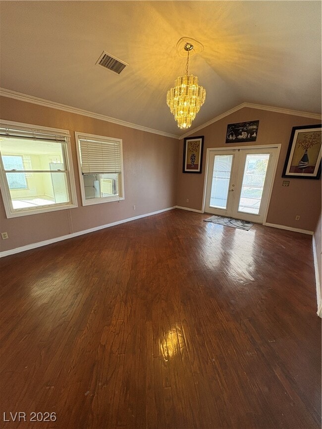 Photo - 71 Whitewind Ln