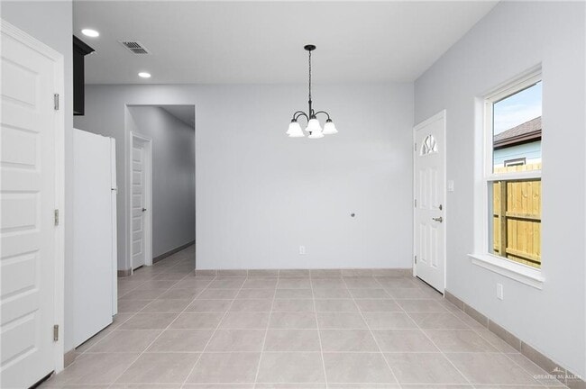 Photo - 15 Valley N Cir Unit B