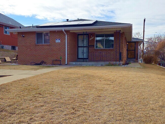 Photo - 209 S Hooker St