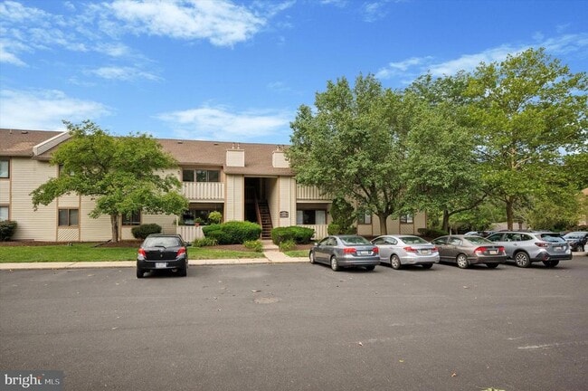Building Photo - 206 Hickory Ct Rental