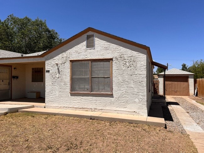 Photo - 3rd Street Duplex Unidad 1011 W. 3rd Street (111)