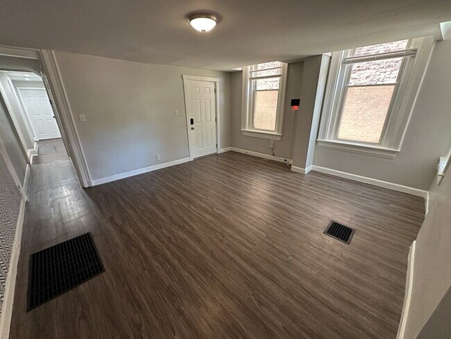 Photo - 2153 Loth St Unidad 1