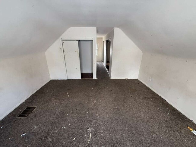 Photo - 3-BED, 1 BATH BEAUTIFUL SINGLE- FAMILY HOME IN MAPLE HEIGHTS!