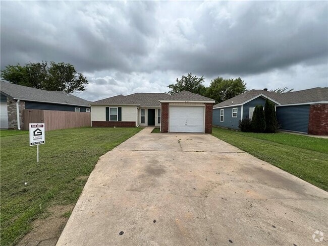 Building Photo - 609 Marigold Ave Rental