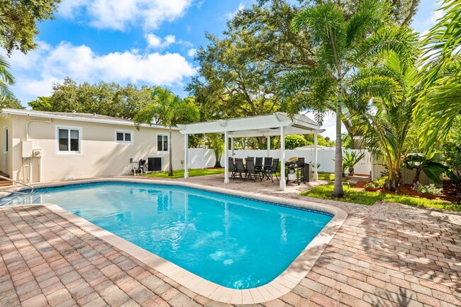 Photo - 1300 SW 17th St