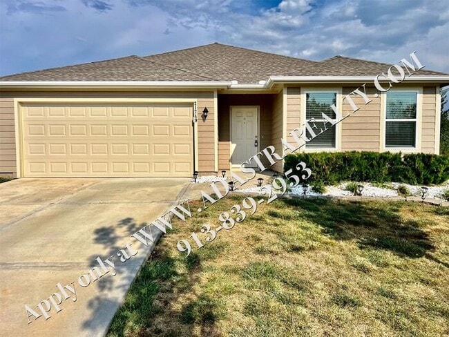 Photo - Like New Ranch in Spring Hill-Available in...