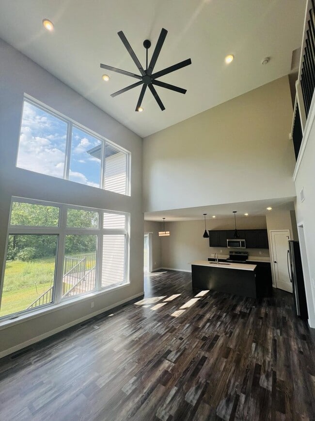 Photo - 1105 Ivy Ln Unit 1165