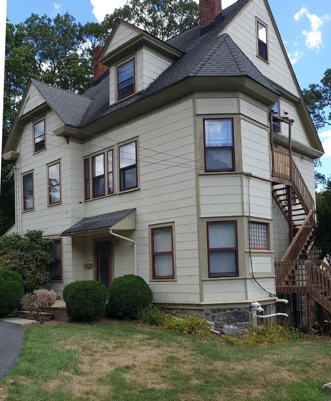 Building Photo - 412 Morris Ave Unit 2 Rental