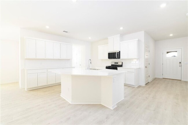 Photo - 581 Crystal Dr