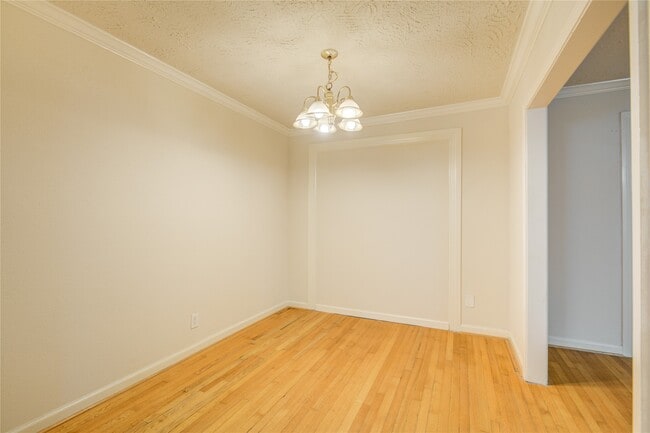 Building Photo - 5902 Hornwood Dr