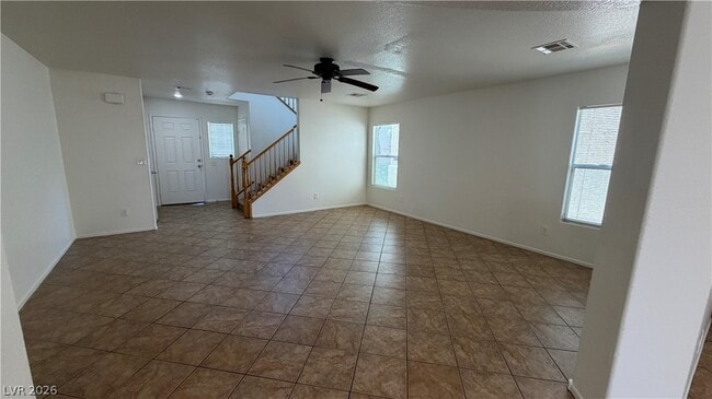 Photo - 718 Thornford St