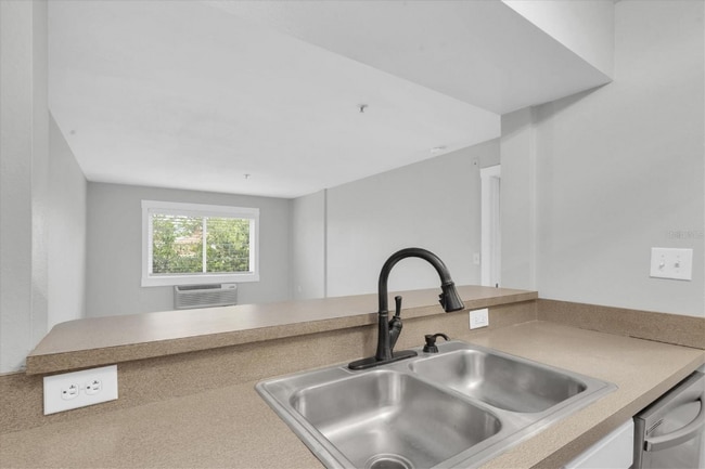 Photo - 406 S Cedar Ave Unit 403