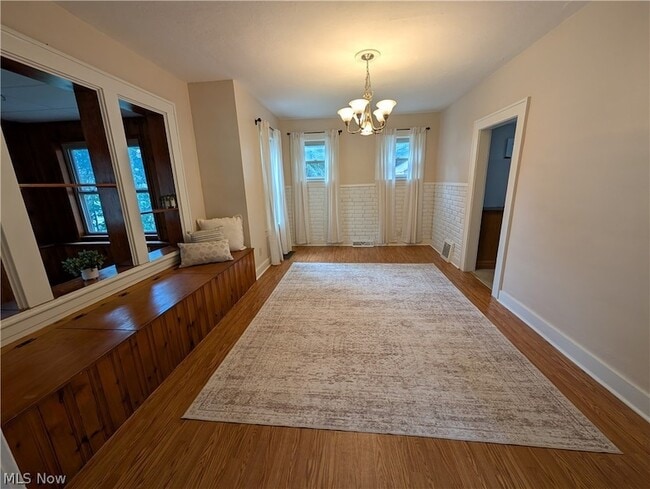 Photo - 486 Needham Ave