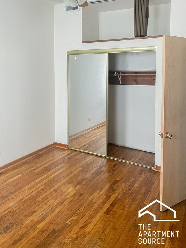 Photo - 877 W Lill Ave Unit D3