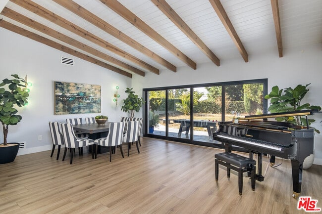 Photo - 4821 Heaven Ave