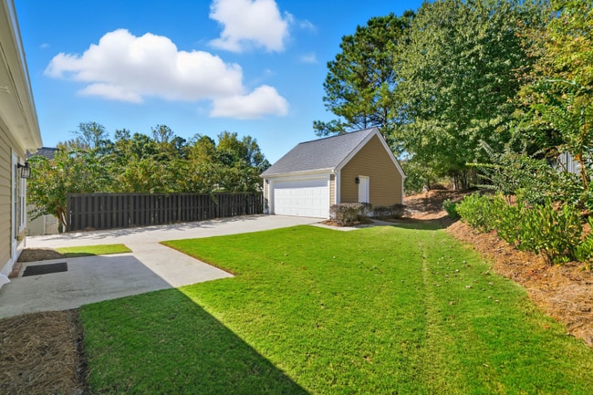 Photo - 202 Evergreen Trce