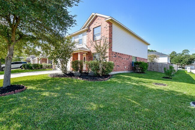 23527 Maple View Dr