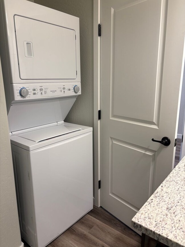 Photo - 1 Bedroom, 1 Bath in Central Point