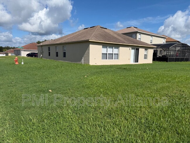1153 Elderberry Dr