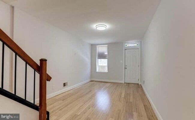 Photo - 802 Mangold St