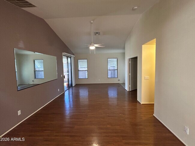 Photo - 15948 W Latham St