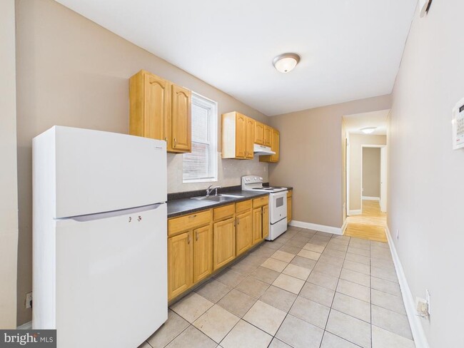 Building Photo - 207 S 60th St