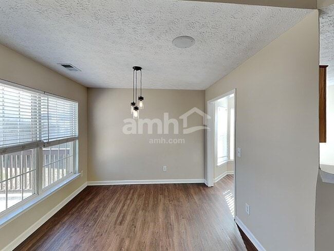 Photo - 2922 Wills Ct