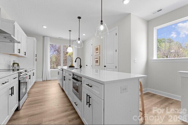 3216 Riley Ave
