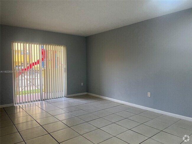 Building Photo - 14931 SW 82nd Ln Rental