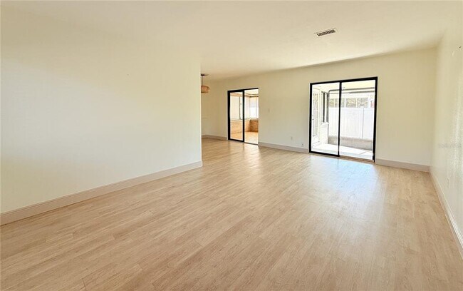 Photo - 225 Cevera Rd