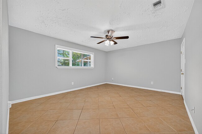 Photo - 7414 Breccia Dr