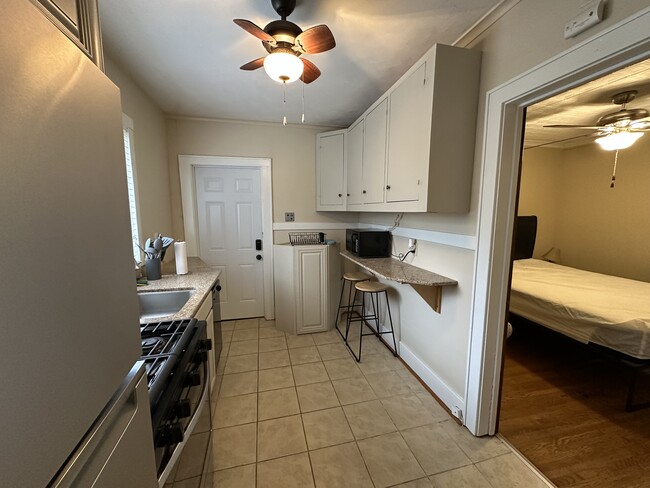 Photo - Dewitt St Unidad 1