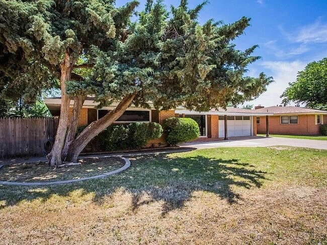 Building Photo - 4211 49th St