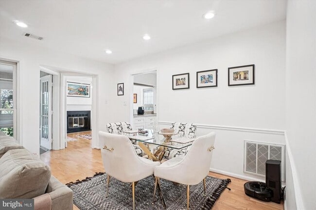 Photo - 10715 Kings Riding Way Unidad 301