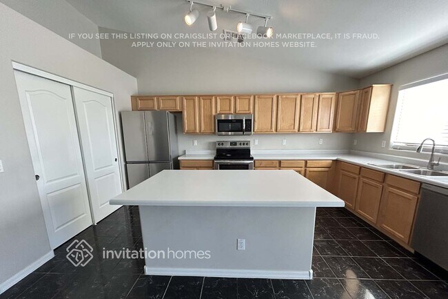 Photo - 22959 W Papago St