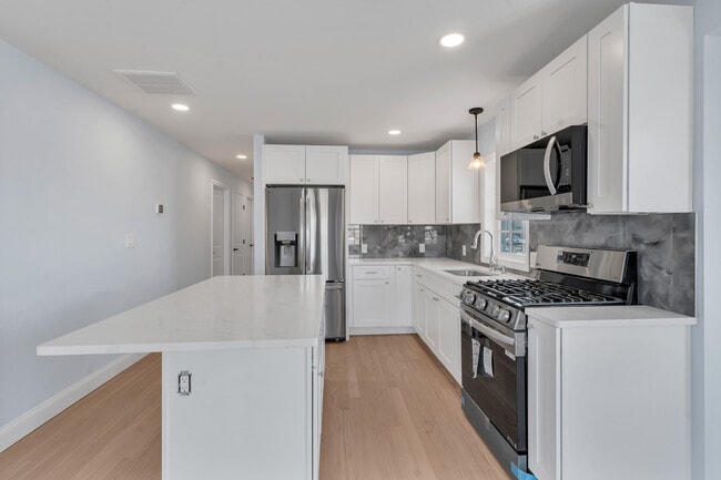 Photo - 10 Anthony Ave Unit 2