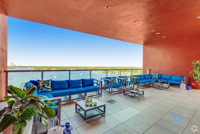 Building Photo - 777 N Ocean Dr Rental