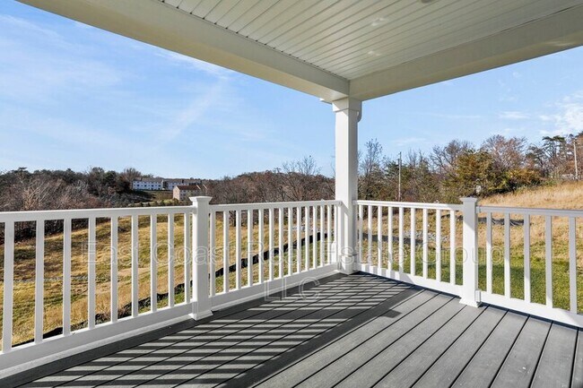 Photo - 329 Bookers Ct