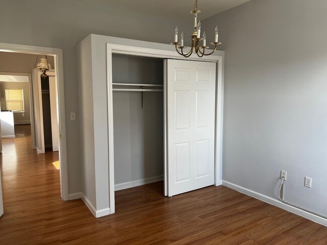Building Photo - 38 Bleecker St Unit 2L