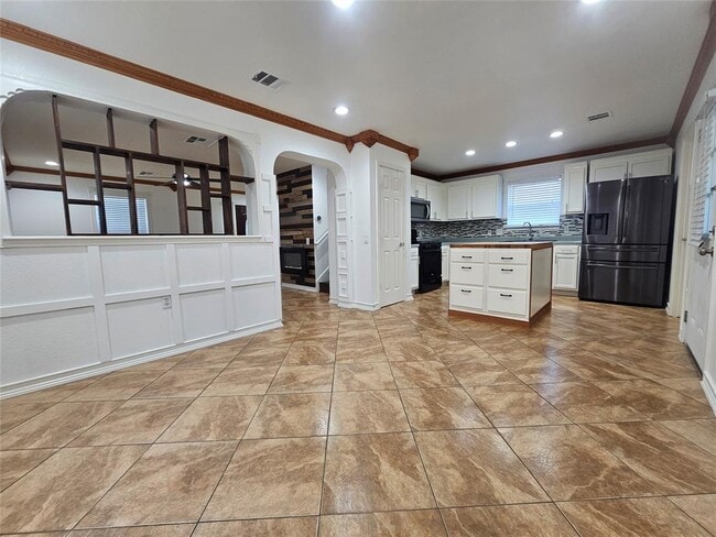 Photo - 18212 Flathead Dr
