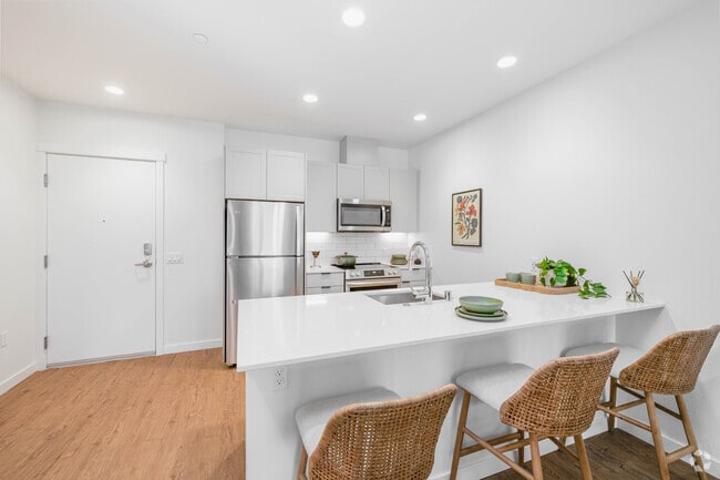 1 habitación, 1 baño, 756 pies cuadrados, cocina