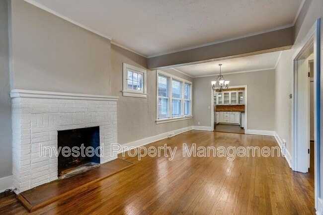 Photo - 964 S Washington St