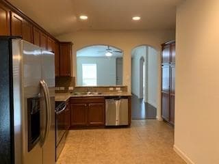 Photo - 905 Alamo Plaza Dr