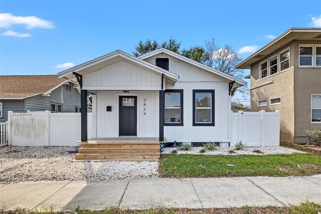 Building Photo - 2824 5th Ave N