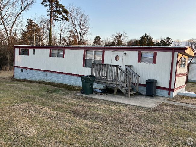 Building Photo - 2051 Hatchery Rd Rental