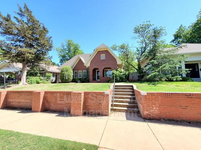 Photo - 606 NW 19th St
