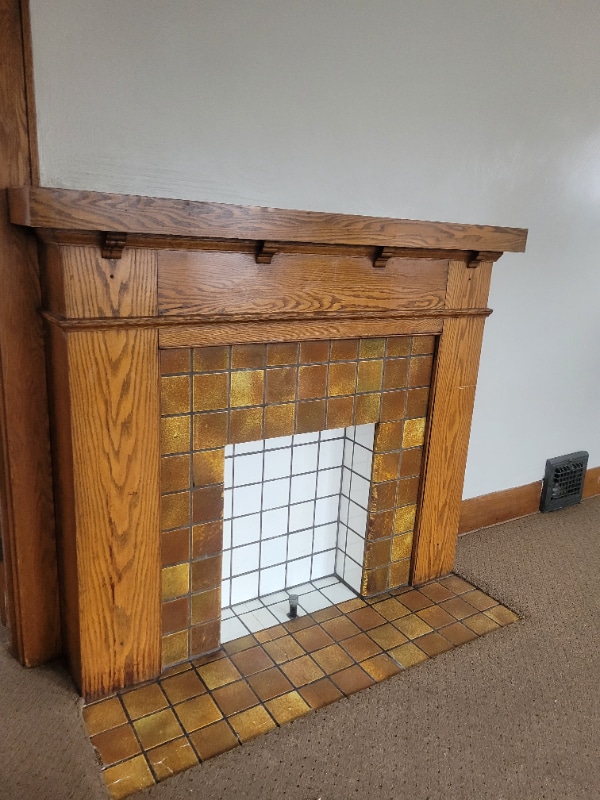 Building Photo - 305 Cascade St