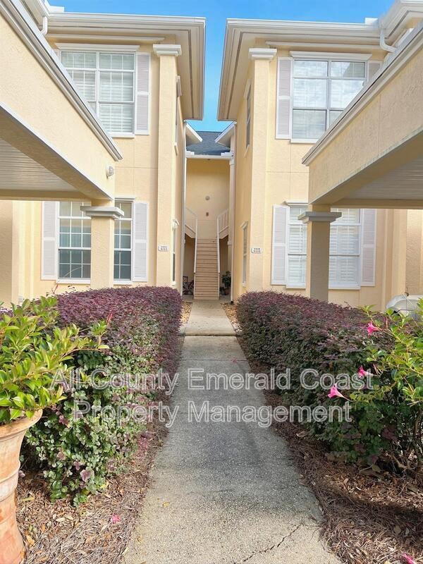 Photo - 420 Oak Harbour Ln Unit 201
