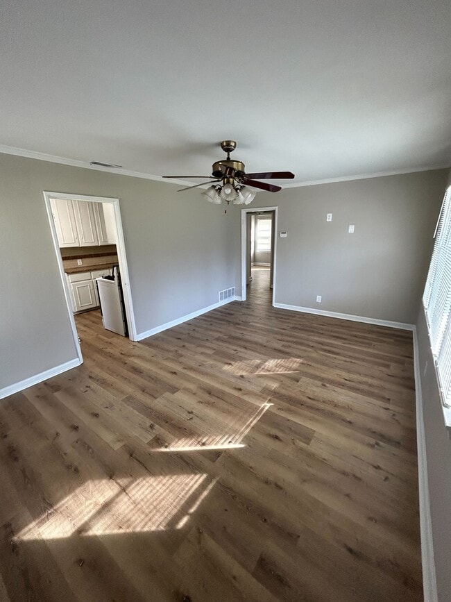 Photo - 1723 Crouson St