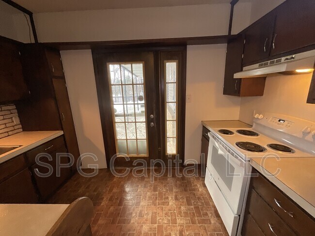 Photo - 58 S Corporation St